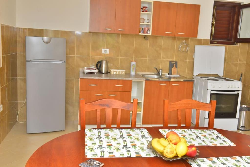 D Apartment 科托尔 外观 照片